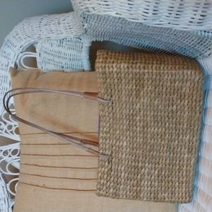 5/$20 Beautiful Corn husk basket satchel(purse)